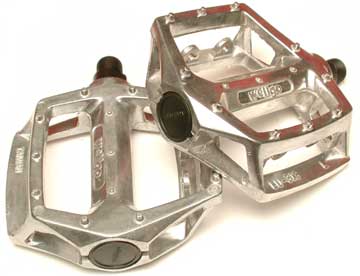 pedals-dx.jpg