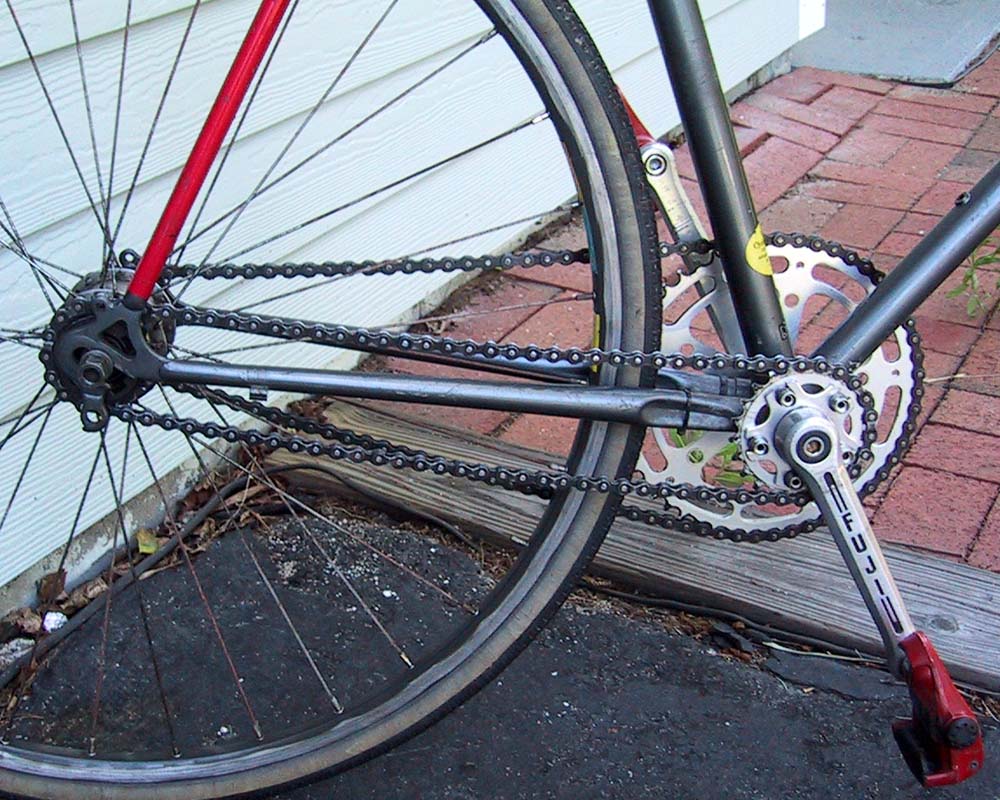 Double-Chain Fixed Freewheel Bicycle