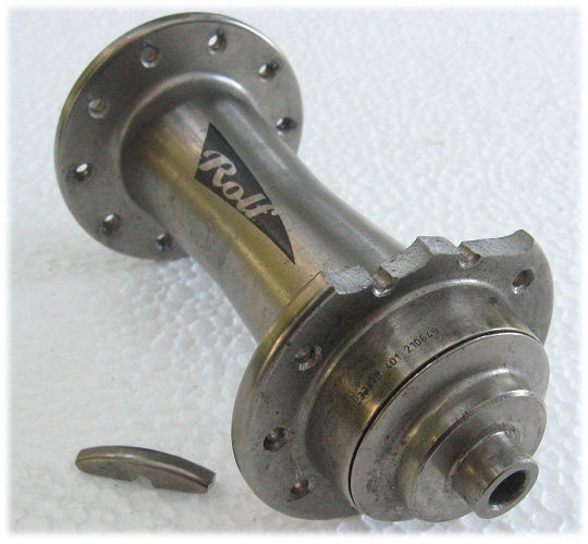 Hub with broken flange and smooth axle end