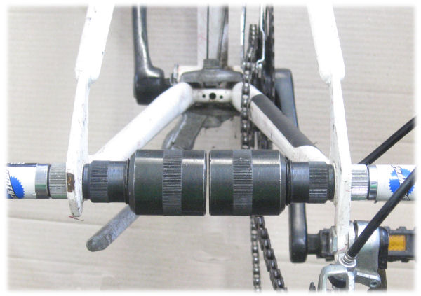 Alignment of forkends using professional forkend alignment tools