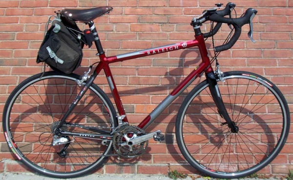 Sheldon's Raleigh Cadent bicycle