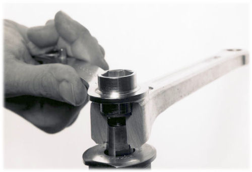 Removing the fixing bolt