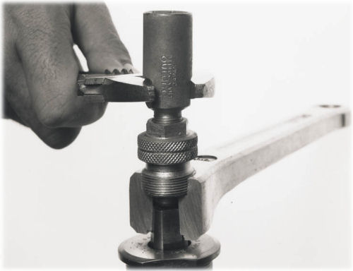 Using a crank puller